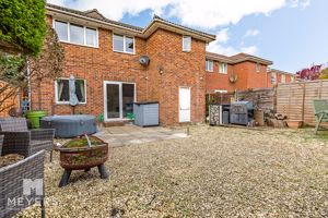 Rear- click for photo gallery